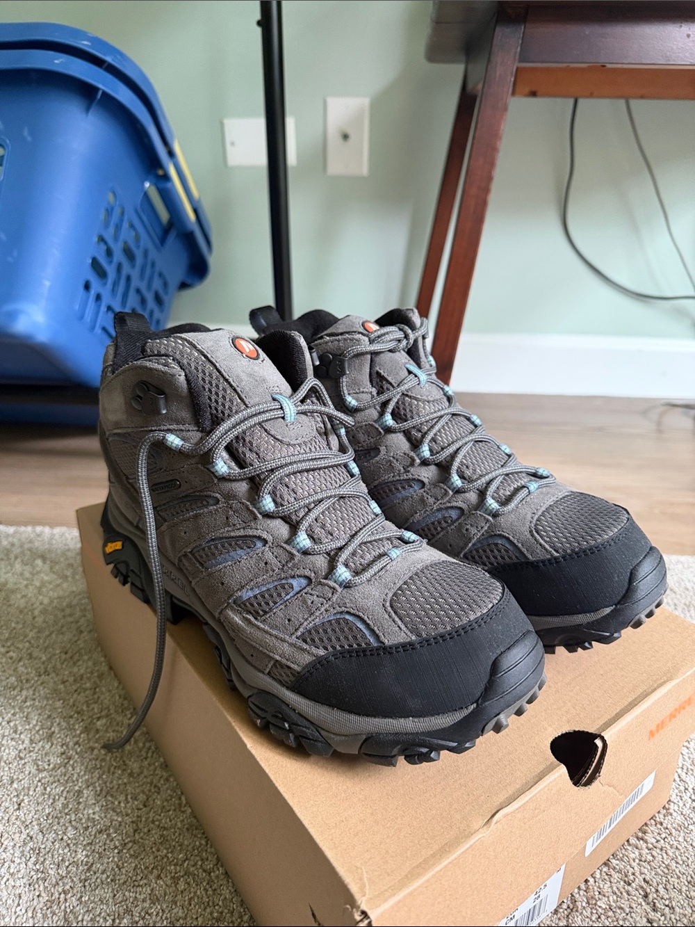 NWT and BOX Merrell Women's GRANITE Trail Hiking Boots